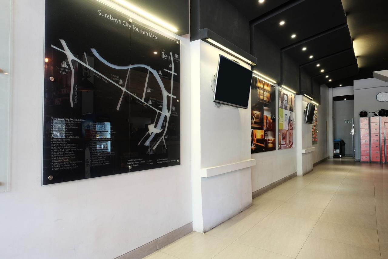 Хостел Juanda Airport Gedangan Екстер'єр фото