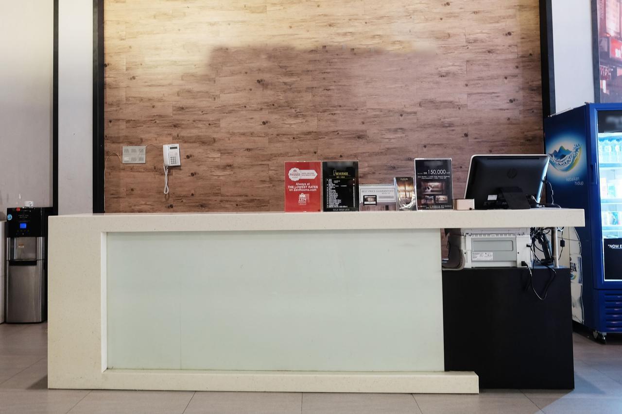 Хостел Juanda Airport Gedangan Екстер'єр фото